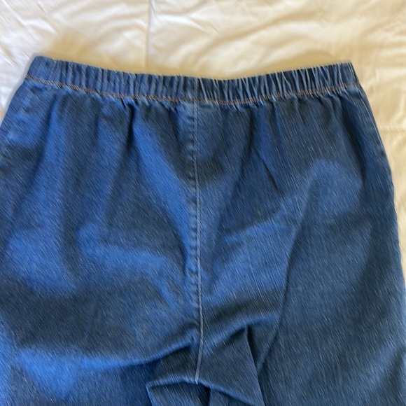 Croft & Barrow pull on jeans. Women’s 14P REGULAR. Front pockets only. - Picture 8 of 14
